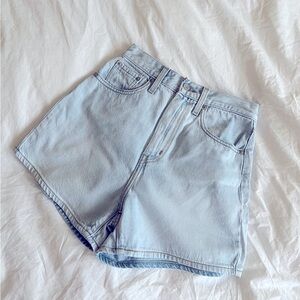 LEVI’S High loose shorts